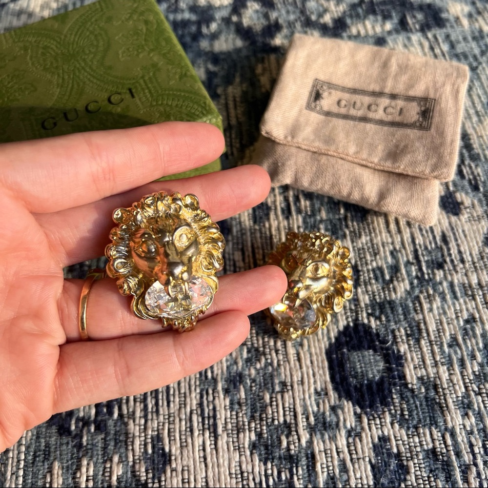 Gucci Lion Crystal Earrings - Picture 3 of 8